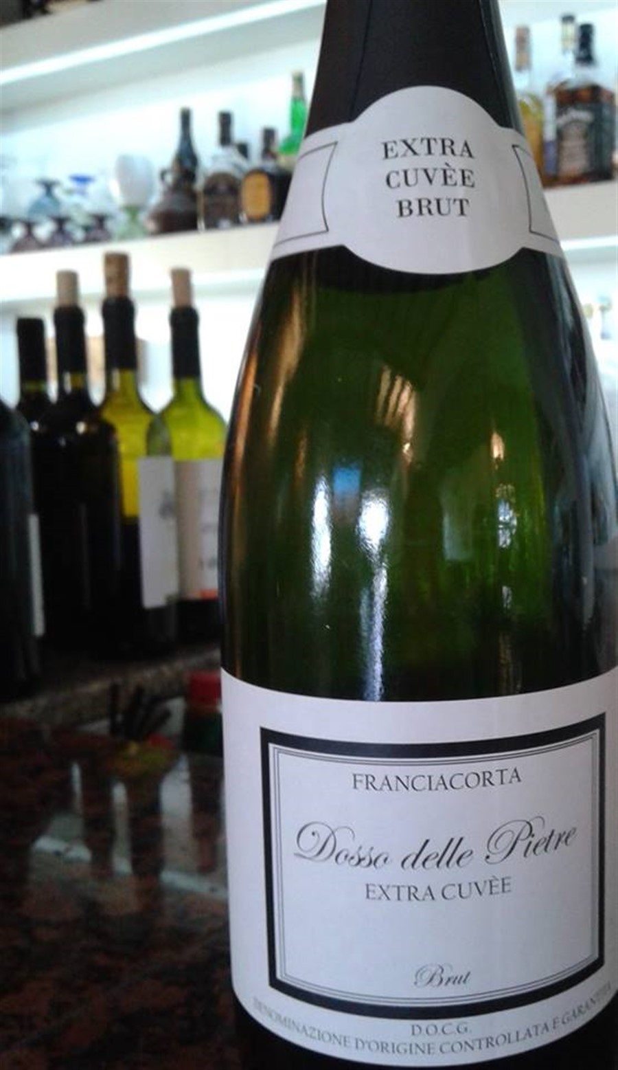BAR BAOBAB - "Strawberries and Franciacorta" Strawberry Time ..........