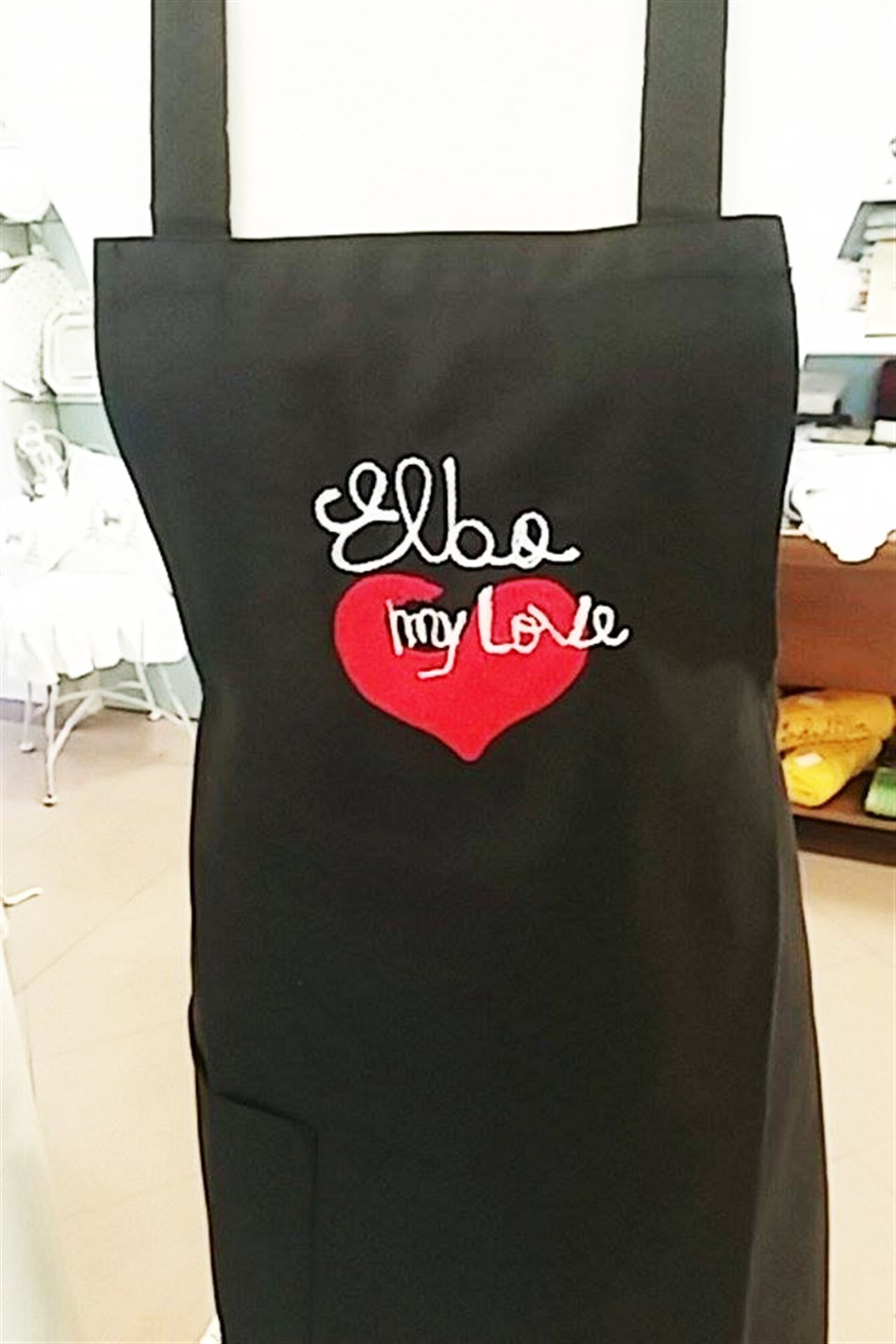 Il cuore rosso di ELBAMYLOVE ricamato dagli amici dell'AGO D'ORO