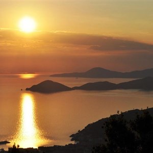 Trekking to discover the Island of Elba: PATRESI…. and its GREEN RAY