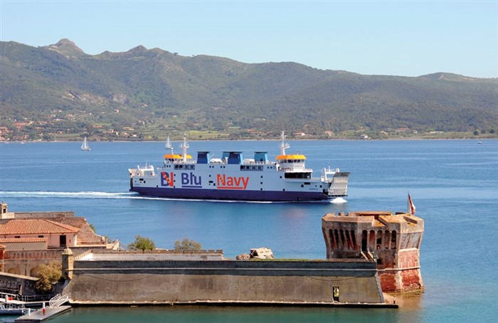 ELBAnewsLETTER - DAL 7 APRILE BLU NAVY COLLEGA PIOMBINO-ELBA