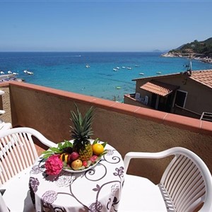 CAPO SANT'ANDREA… Un piccolo paradiso per una vacanza di relax
