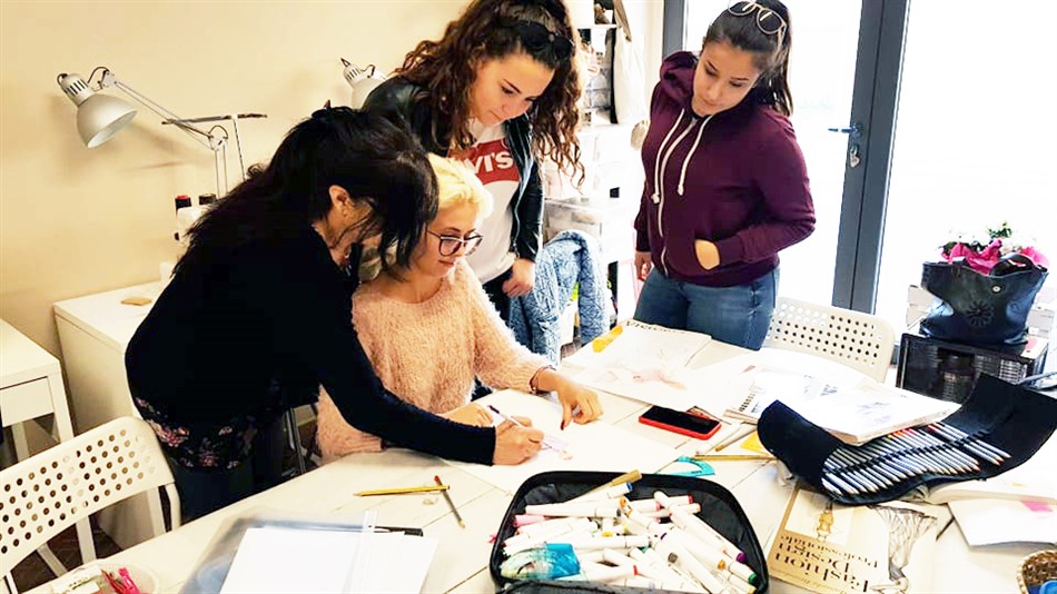 Crea il tuo futuro nella MODA!